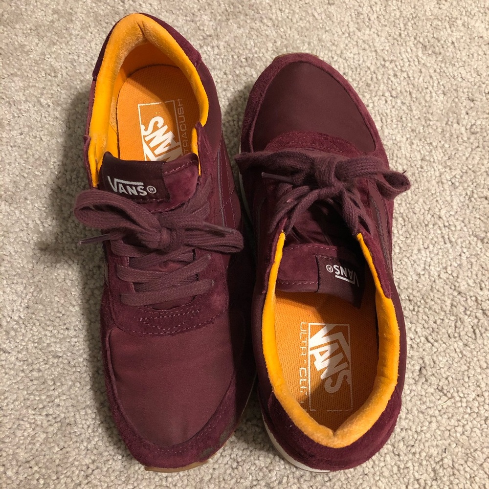 Vans tennis shoes